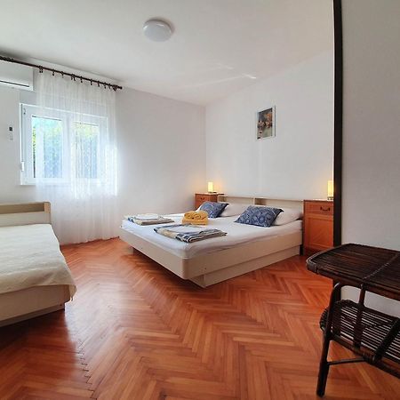 Rooms Zeljka 2 Цриквеница Экстерьер фото