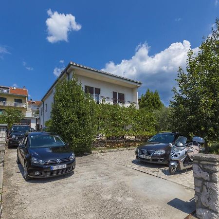 Rooms Zeljka 2 Цриквеница Экстерьер фото
